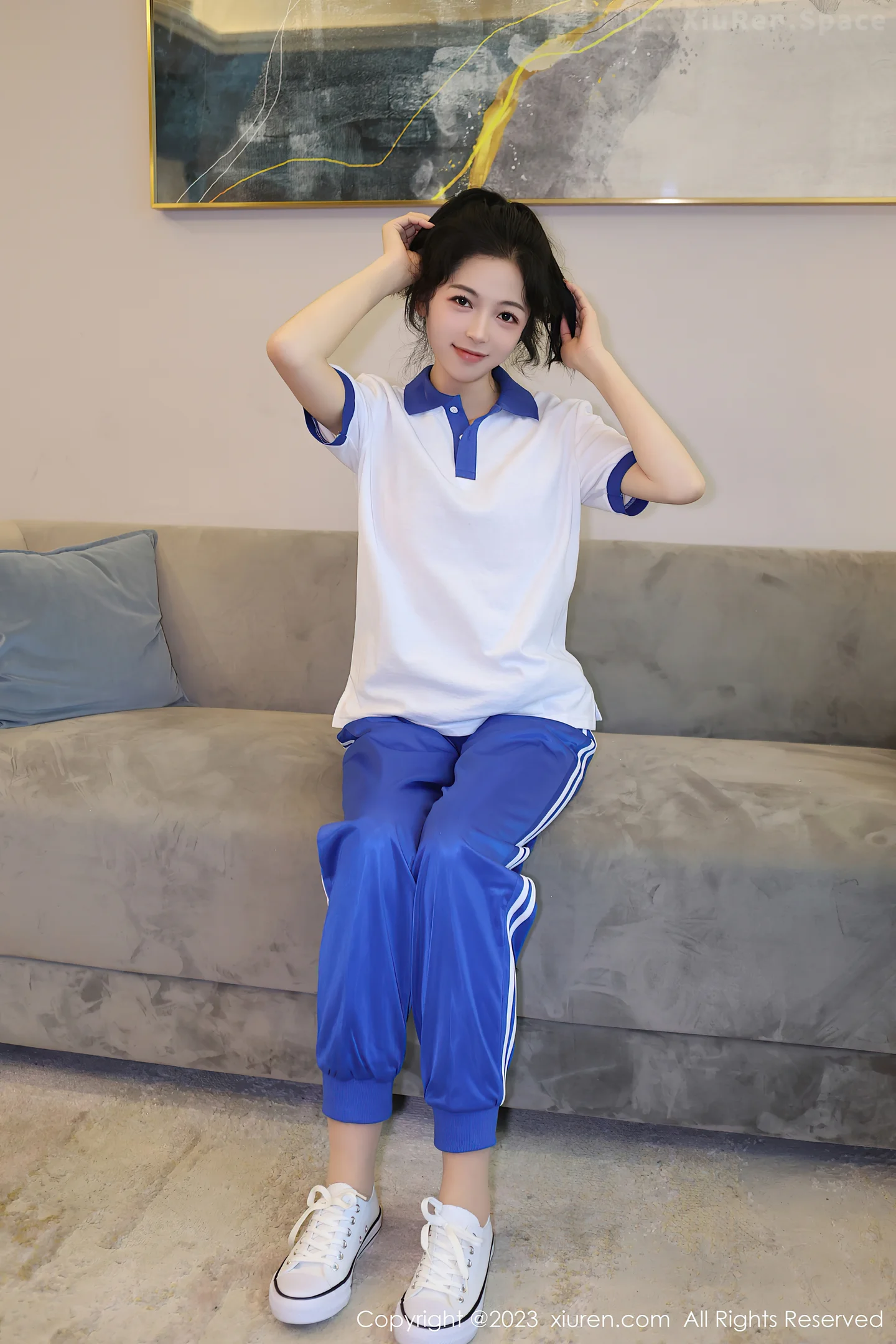 图片[5]-[XiuRen秀人网]2023.06.05 VOL.6855 茜茜Kimi 蓝白校服与粉色蕾丝内衣加肉丝美腿性感私房写真集-秀人网官方网站